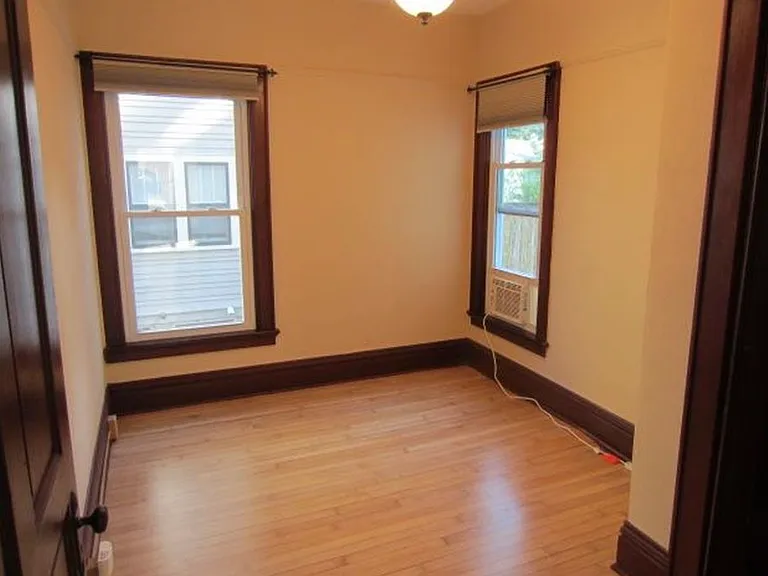 521 Maple Ave #1 — Photo 10