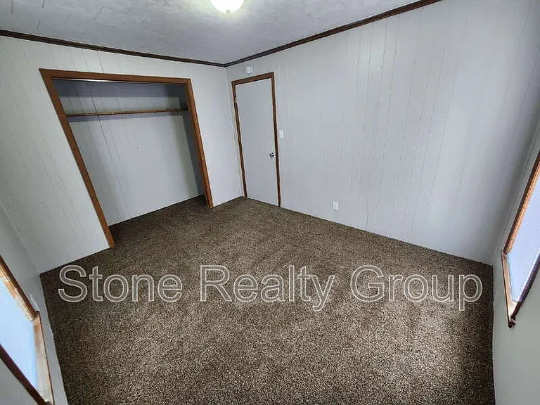 957 S Main St #2 — Photo 4