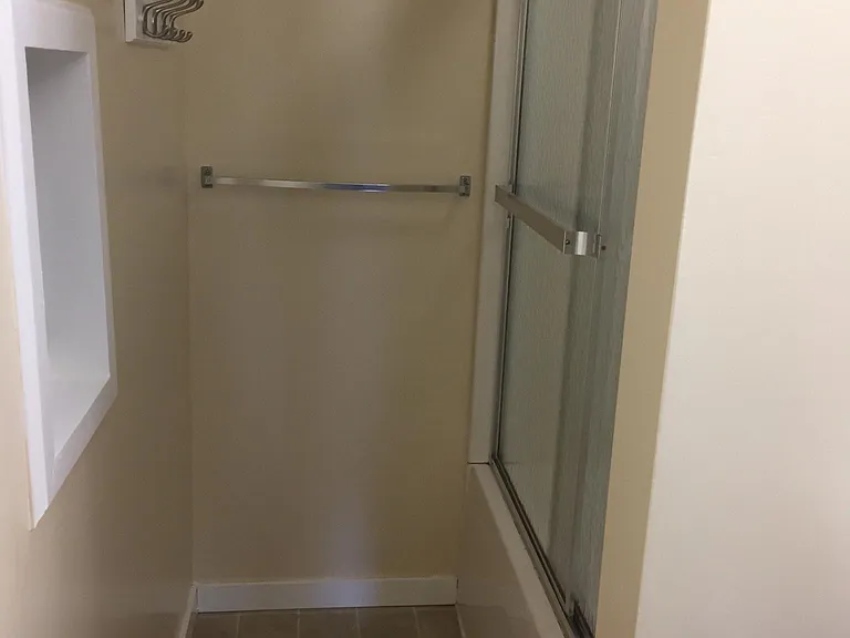 4 Pond St — Photo 8