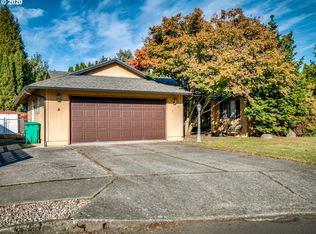 1915 NE View Ct, Gresham, OR 97030