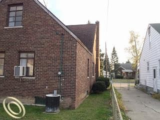 3rd image of 620 Highland Ave