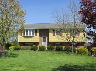 8138 Elizabethtown Rd, Elizabethtown, PA 17022