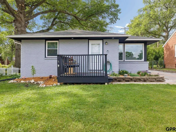 3441 South St, Lincoln, NE 68506