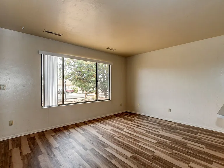 6284 N Buckboard Dr — Photo 5