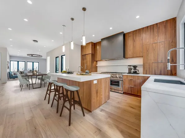 333 Lombard St, San Francisco, CA 94133