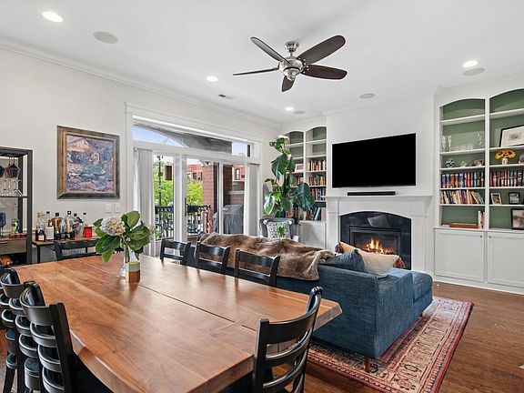 3rd image of 2853 N Halsted St Unit 202