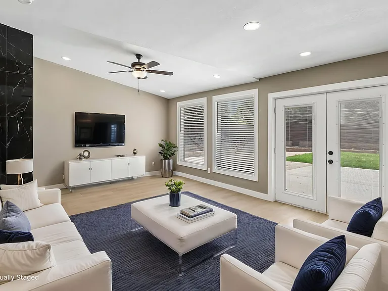10711 Cromwell Dr — Photo 41