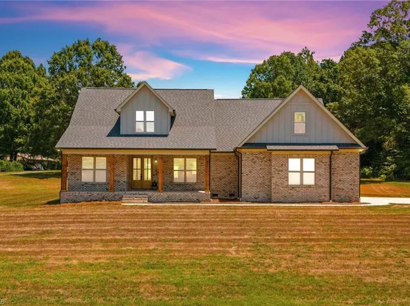 299 Scout Rd, Salisbury, NC 28146