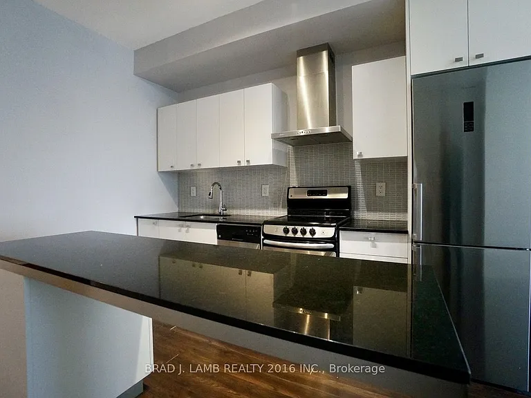 51 E Liberty St #2211 — Photo 3