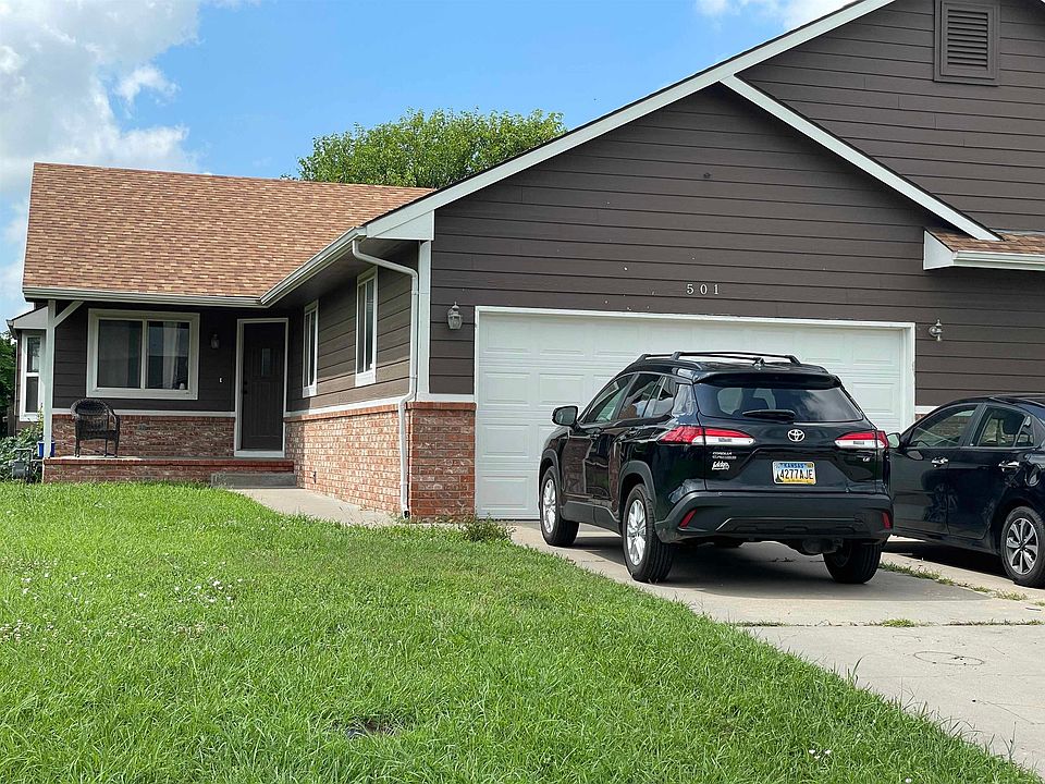 2nd image of 501 Redwood Dr