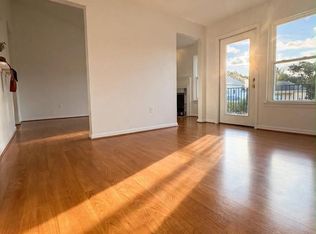 12009 Taliesin Pl APT 35, Reston, VA 20190
