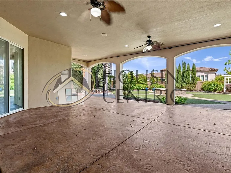 676 Glen Mady Way — Photo 35