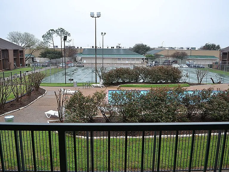904 University Oaks Blvd #120 — Photo 10