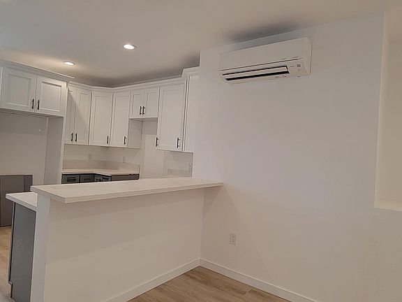 4th image of 6200 Cherry Ave #6200
