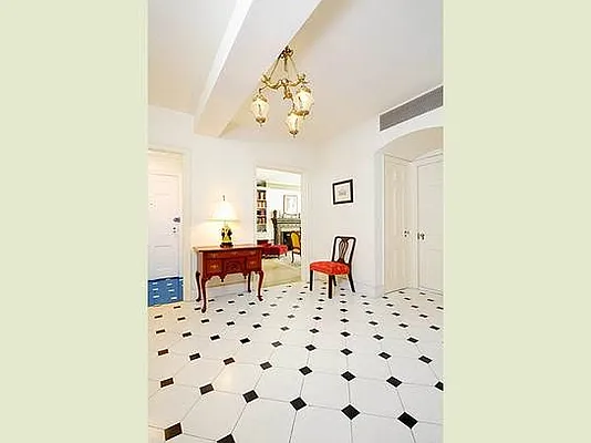 Sold by Stribling | media 13