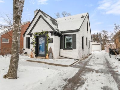 11424 Melrose St, Livonia, MI, 48150