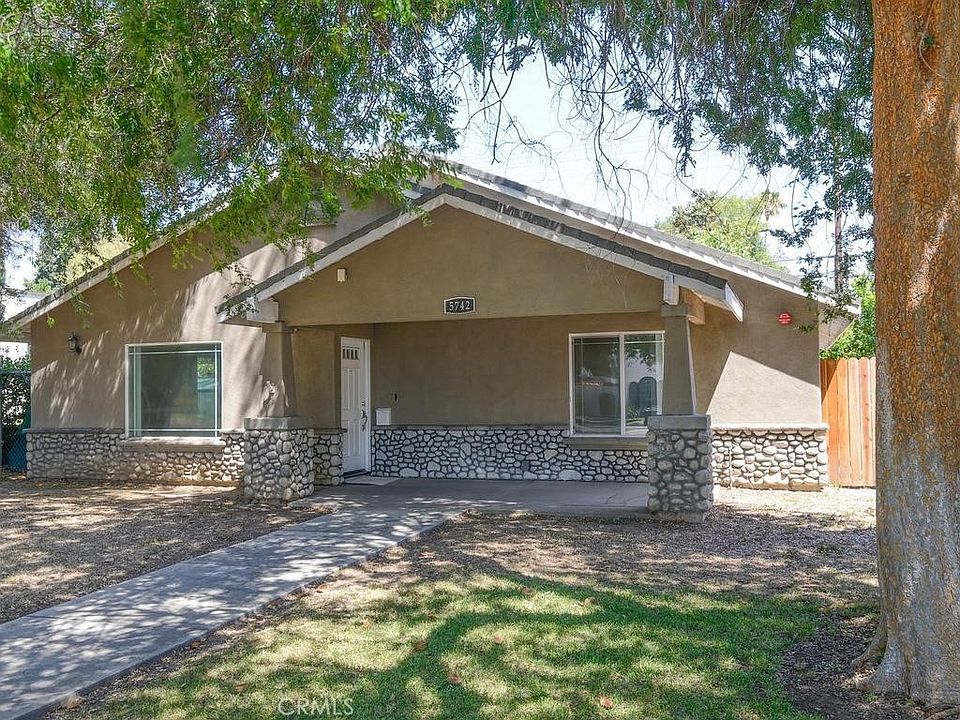 1st image of 5742 Magnolia Ave