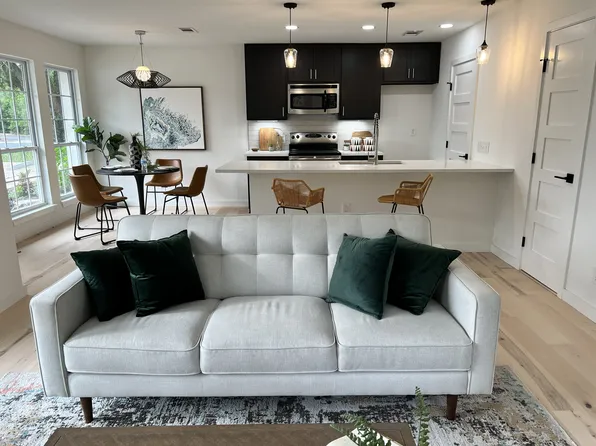 1409 Camp Craft Rd APT B, Austin, TX 78746