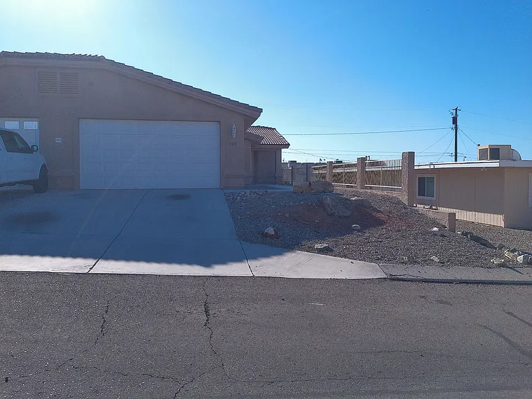 2992 Winterhaven Dr — Photo 1