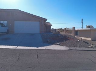 2992 Winterhaven Dr UNIT 102, Lake Havasu City, AZ 86404