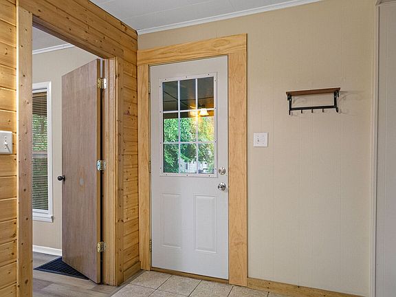 3rd image of 309 Marston Court
