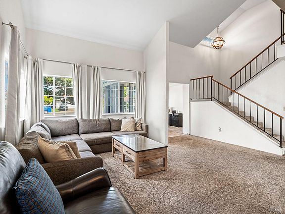 5th image of 115 Amadas Court