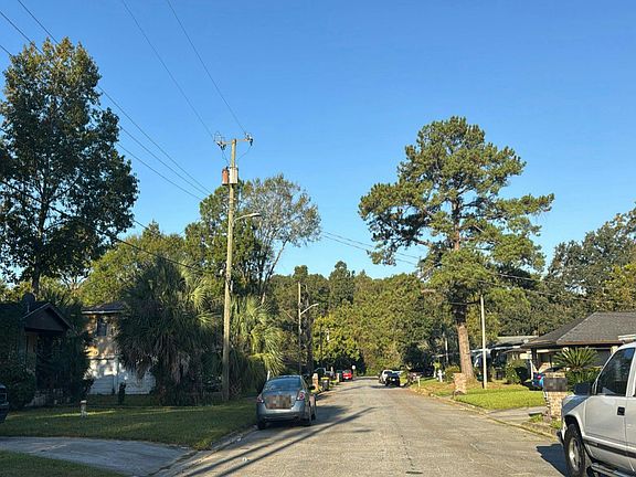 5th image of 1917 Cimarron St