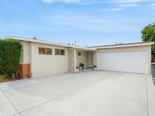 2205 W 9th St, Santa Ana, CA 92703