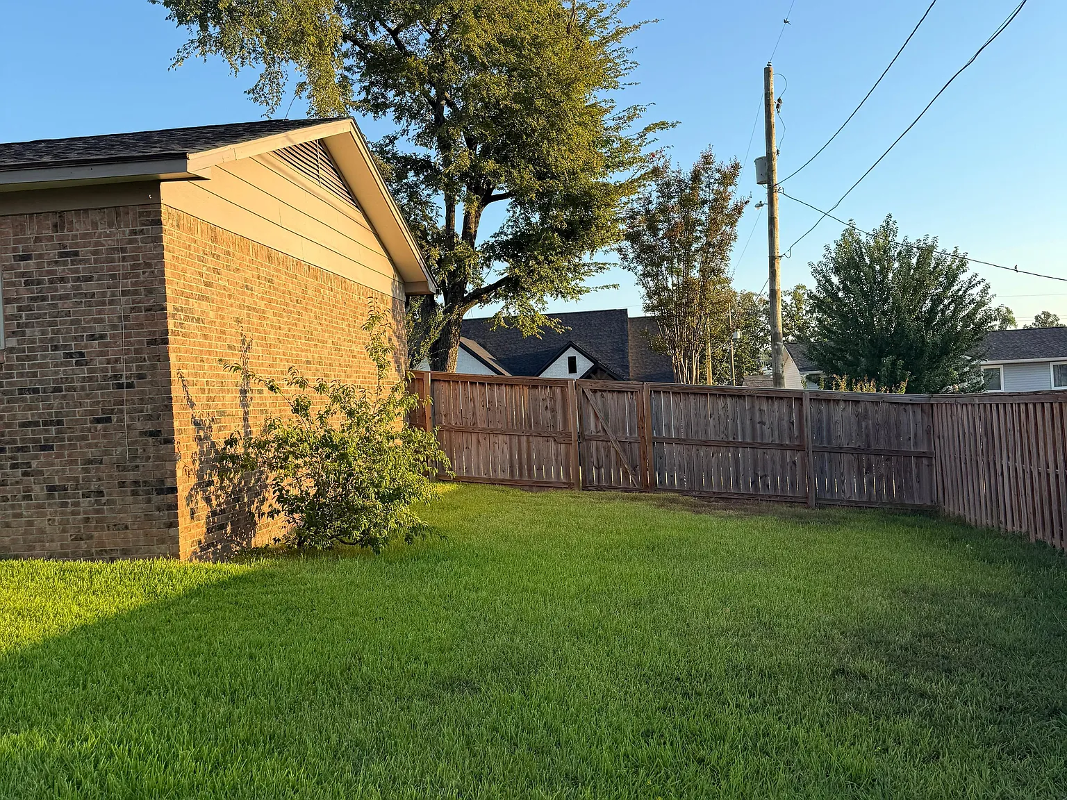 3 bed, 2.5 bath, 1574 sqft, $1,800 — Photo 3