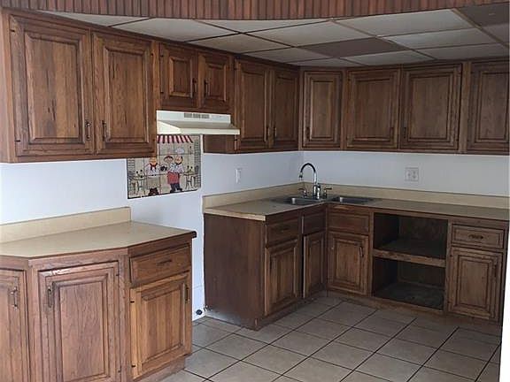 3rd image of 5910 Allendale Dr