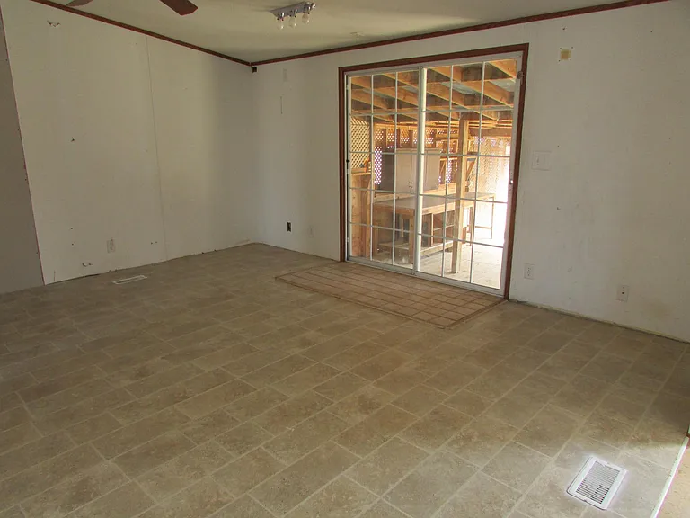10325 County Road 470 — Photo 5