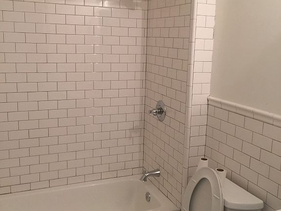 5th image of 279 Putnam Ave