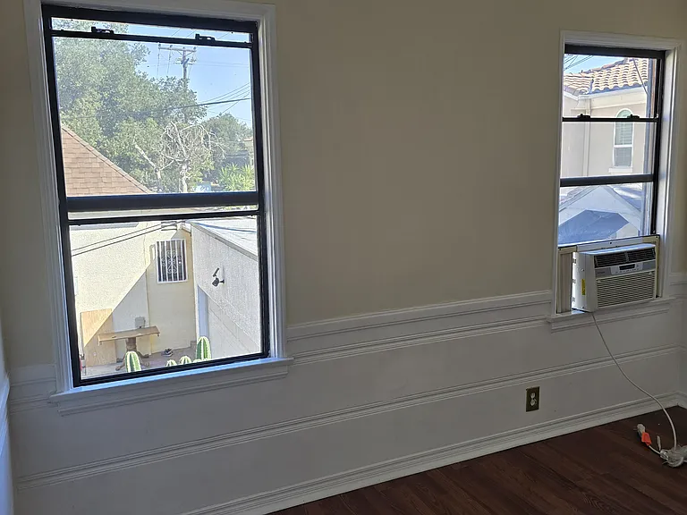 815 N Stoneman Ave — Photo 2