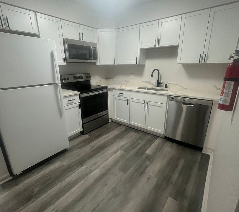 1st image of 139 E Butler Ave #130