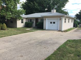 2340 E North Grand Ave, Grandview, IL 62702