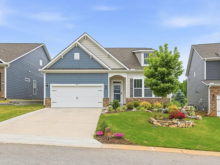417 Jack Hunter Pl — Photo 1