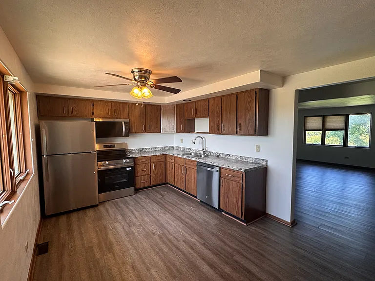 1st floor - kitchen