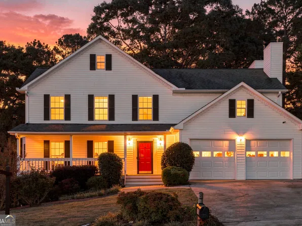1560 Summit Pond Cir, Loganville, GA 30052