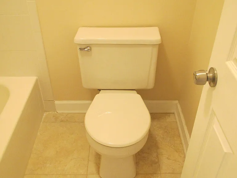 9S201 Lake Dr #2 — Photo 17
