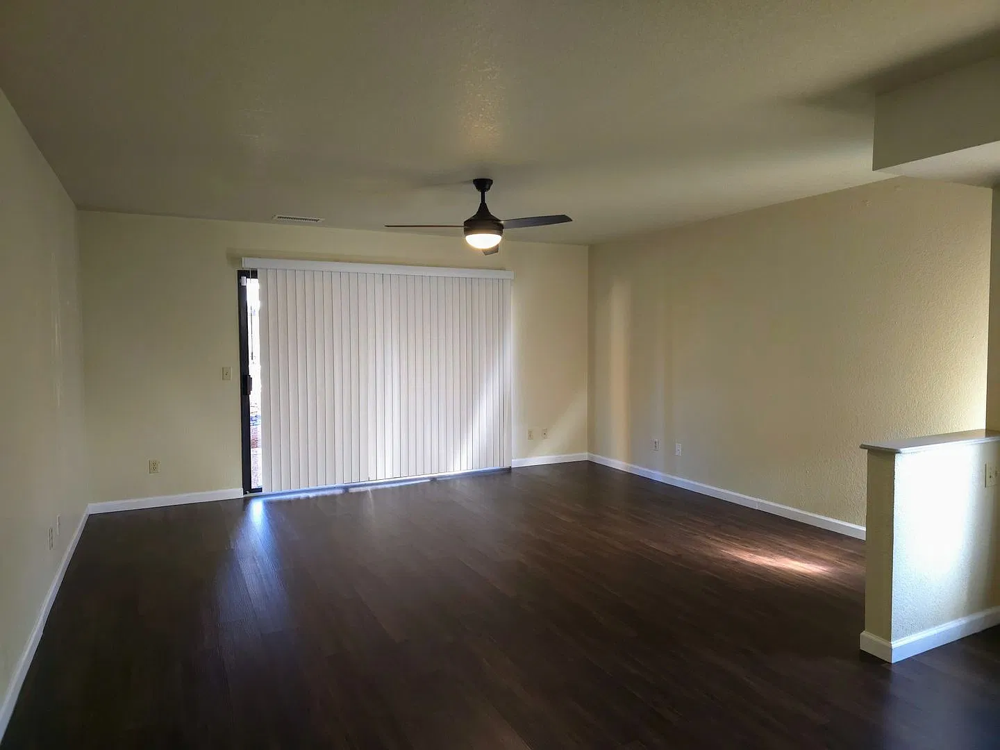 House - Village Of Oak Creek — Photo 4