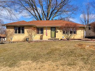 7505 Palm Dr, Urbandale, IA 50322