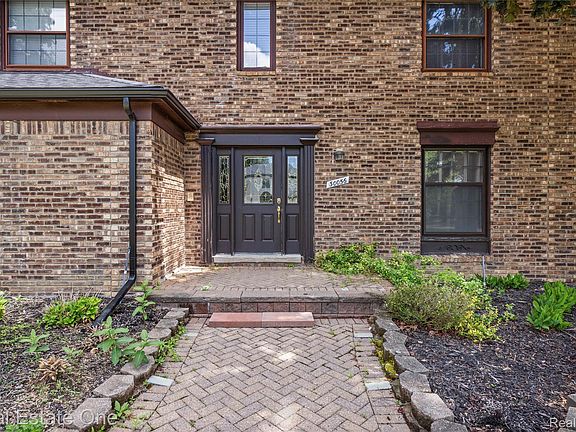 2nd image of 30056 Mayfair Dr