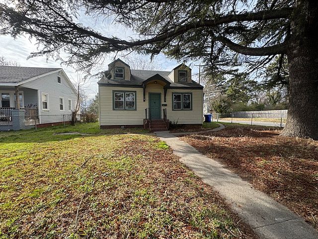 1st image of 1900 Evergreen Pl