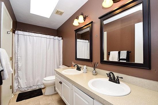 5th image of 4571 Summerset Dr