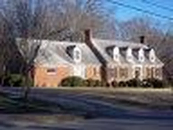 207 Peach St, Chatham, VA 24531
