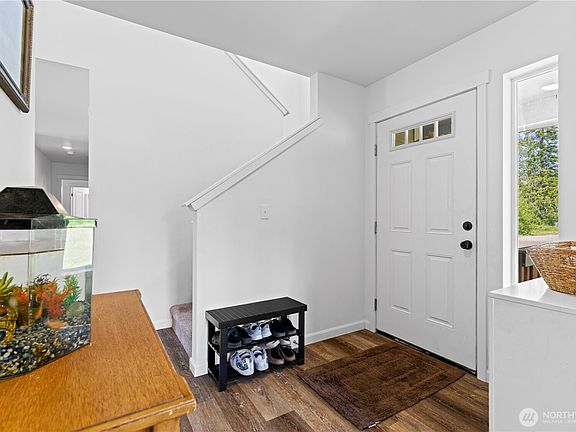 4th image of 15635 Ursula Lane SE