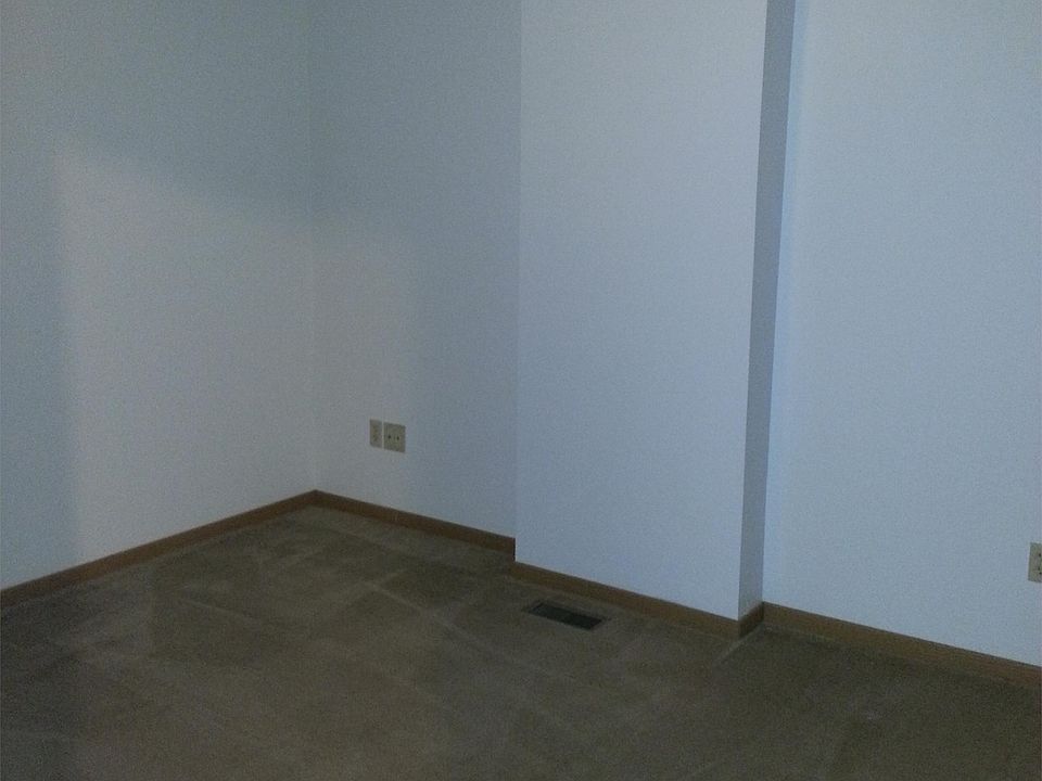 Bedroom 1 of 3