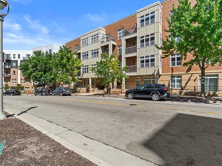 1905 N Water St #102 — Photo 36