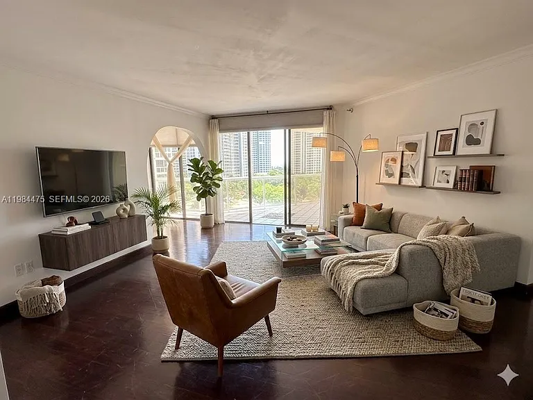 3610 Yacht Club Dr #1002 — Photo 28