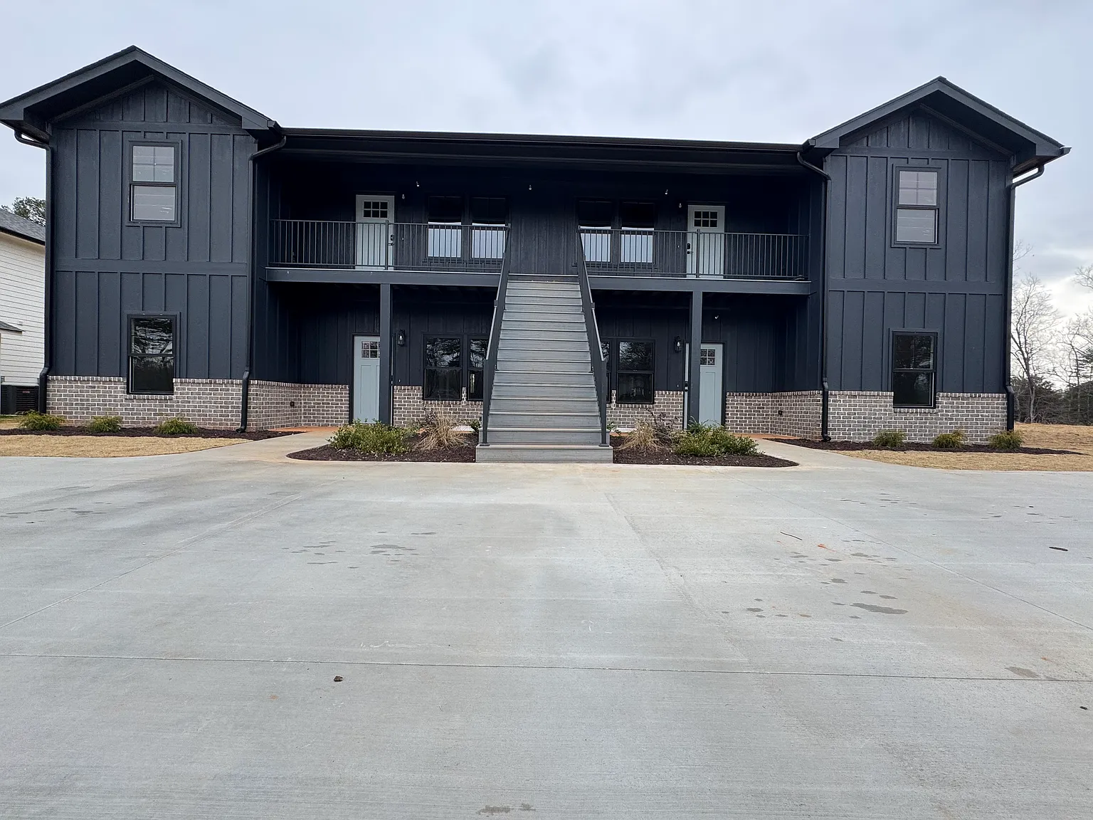 2 bed 2 bath apartment — Photo 4
